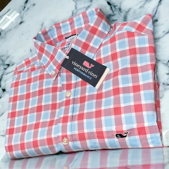 Vineyard Vines Other - NWT Vineyard Vines Performance button down shirt men’s size medium